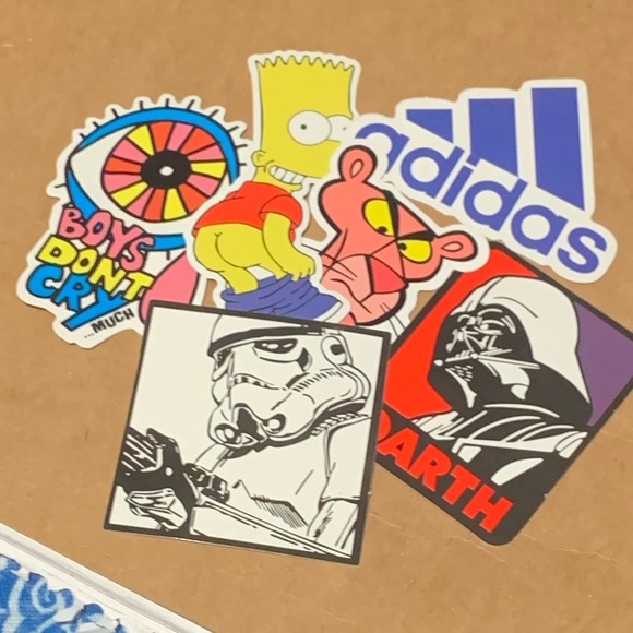 10 Random Stickers🔥 - Picture 5 of 6